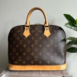 🔥AUTHENTIC Louis Vuitton Alma PM🔥